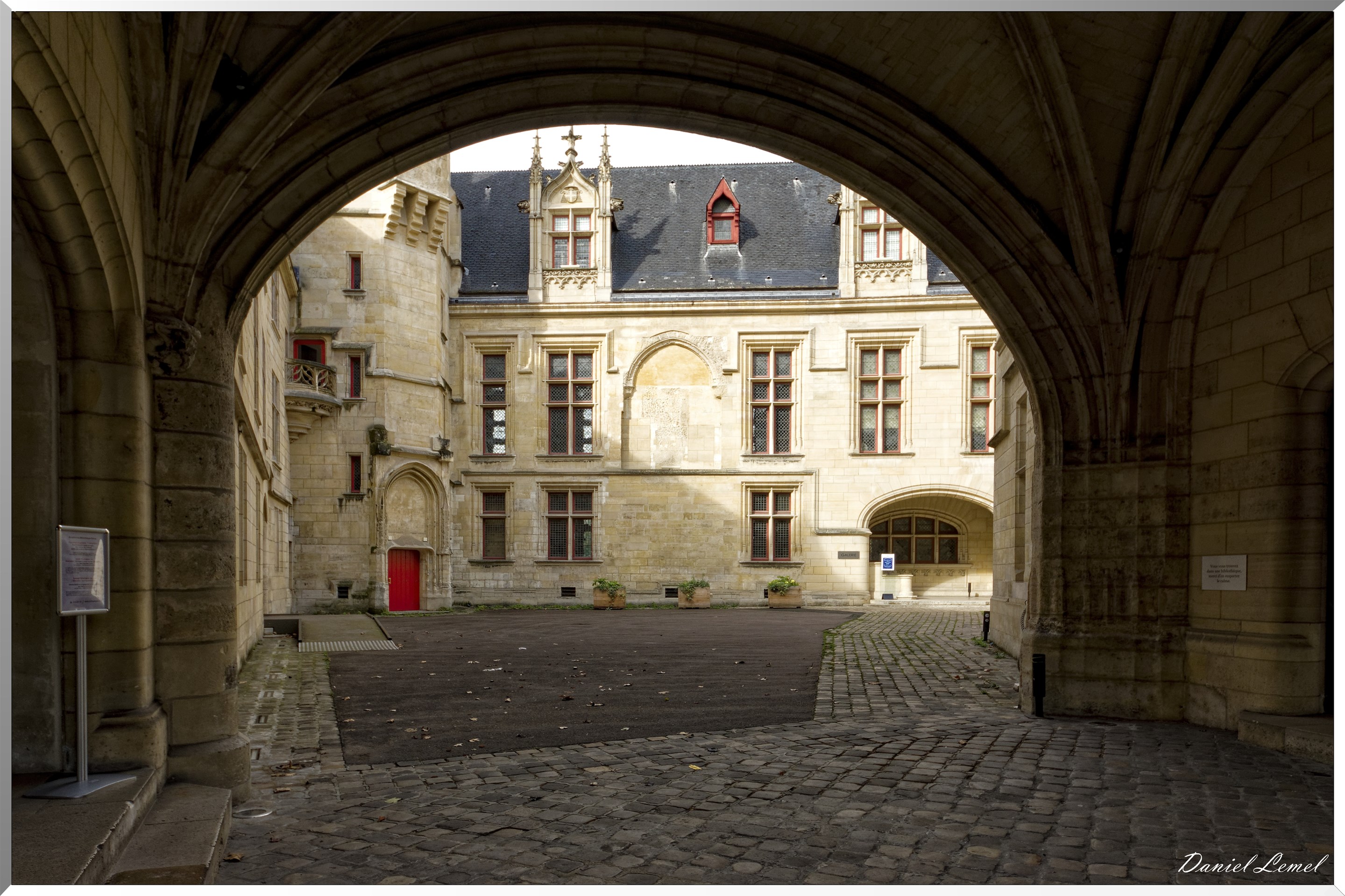 Bibliothèque Forney