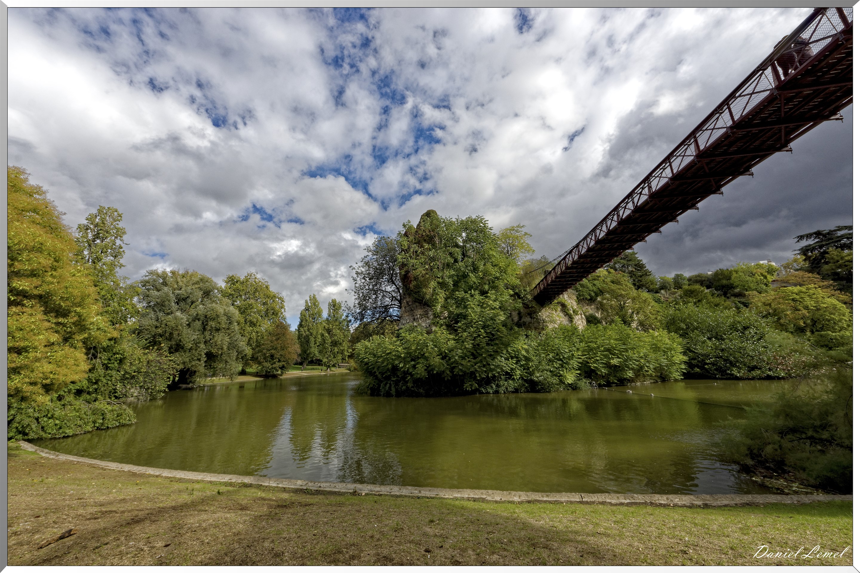 Parc des Buttes-Chaumont - Passerelle suspendue