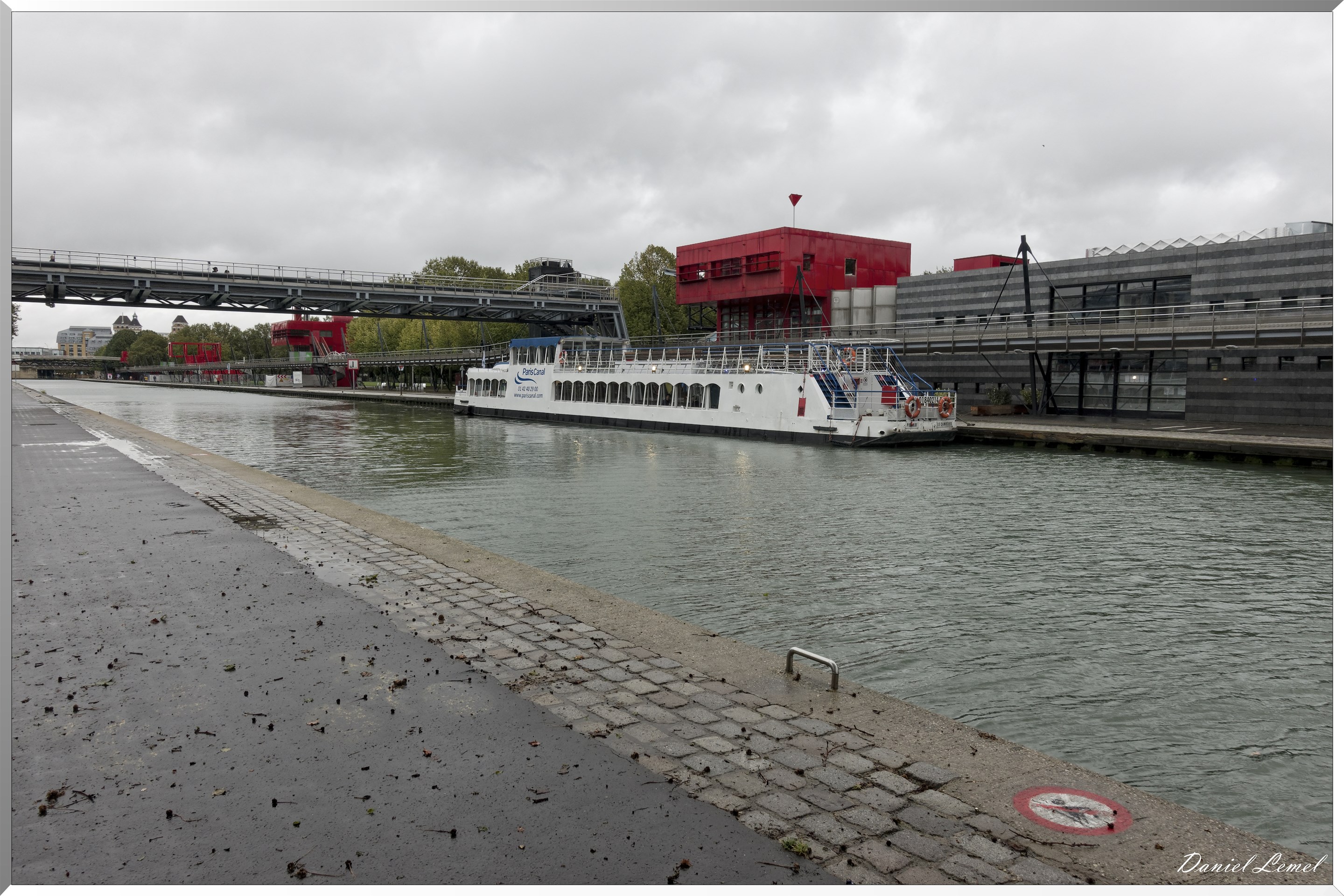 Paris- Le canal St-Denis, le canal St-Martin