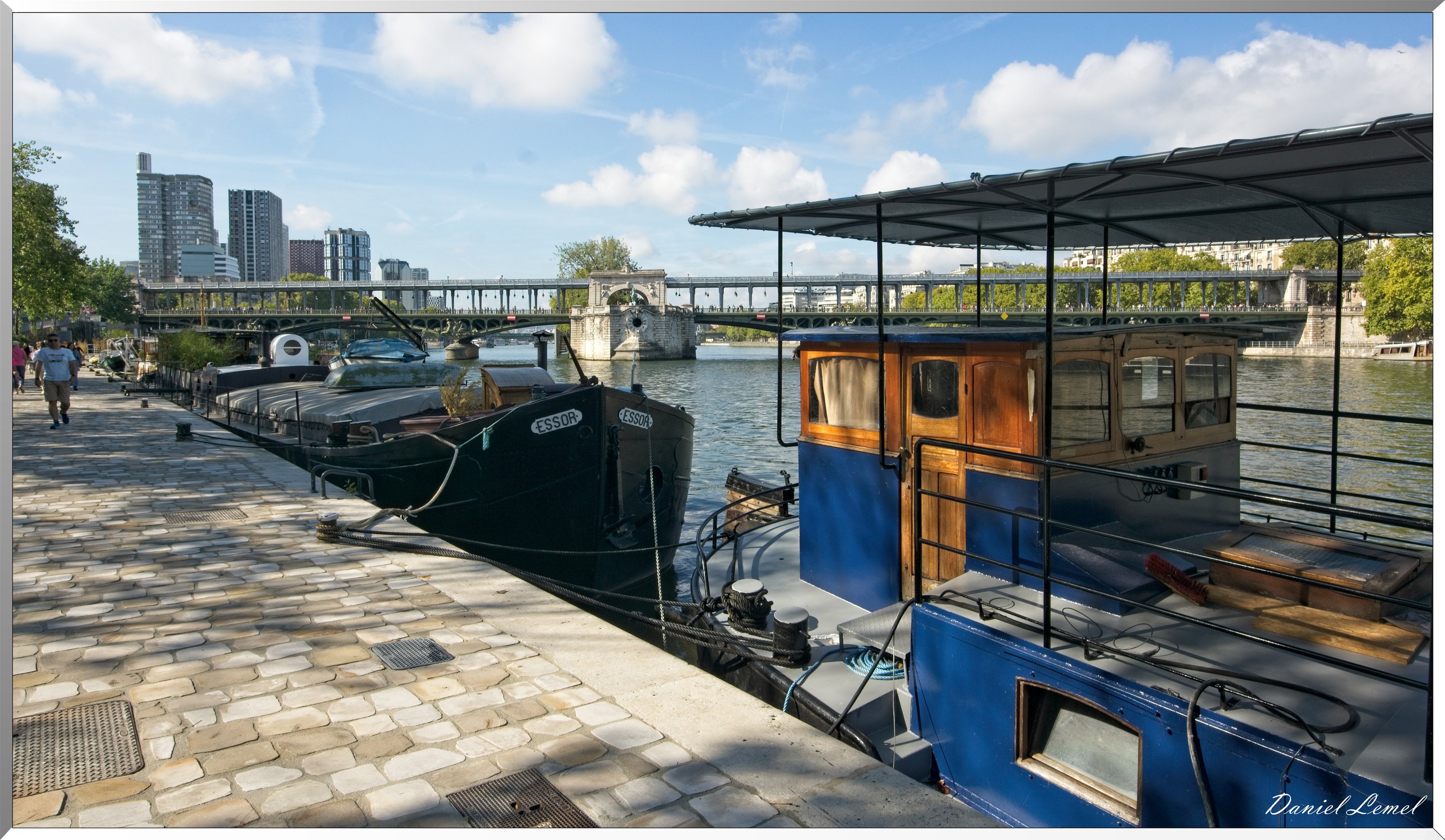 Pont de Bir Hakeim - Péniches habitations