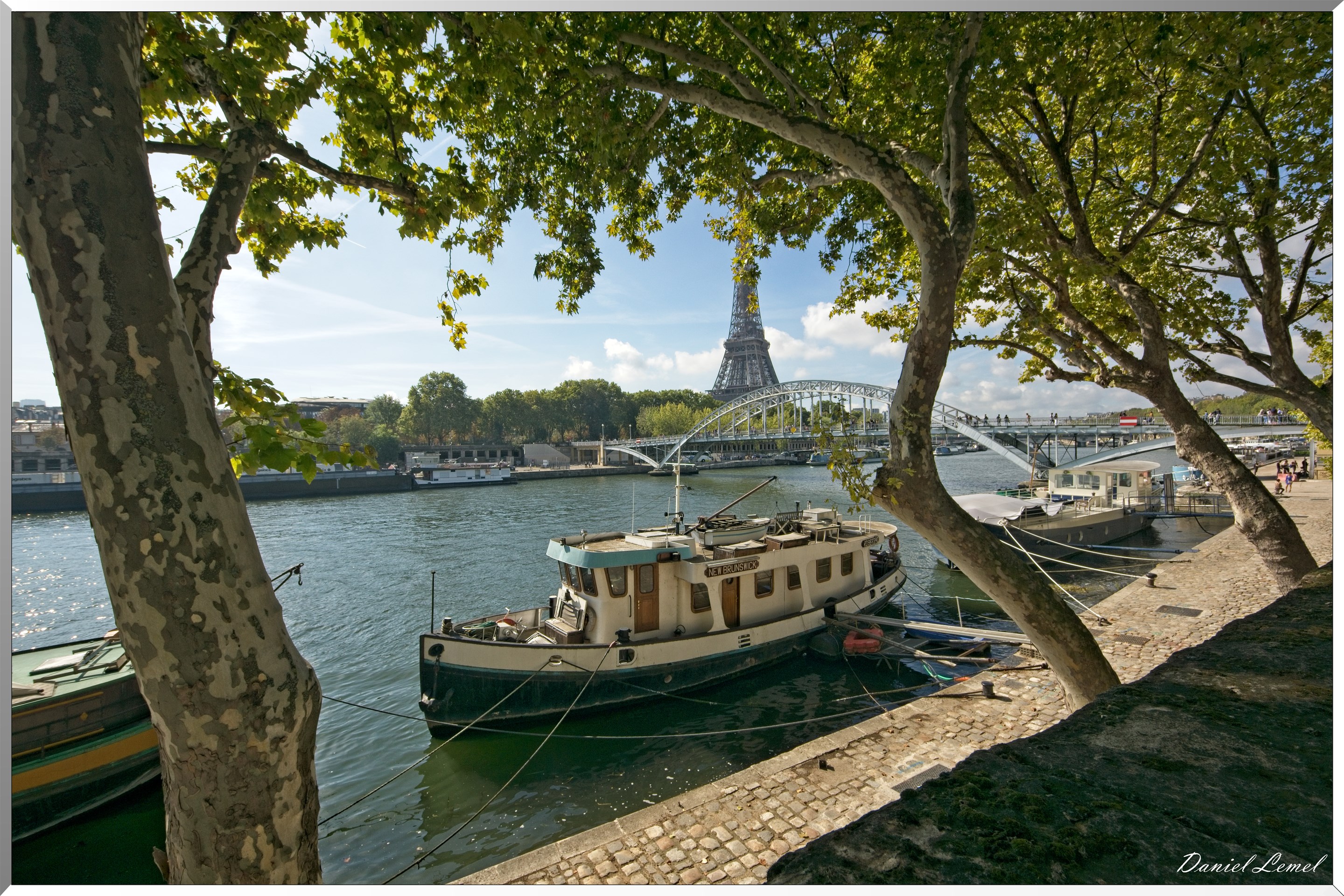 La passerelle Debilly et la Tour Eiffel