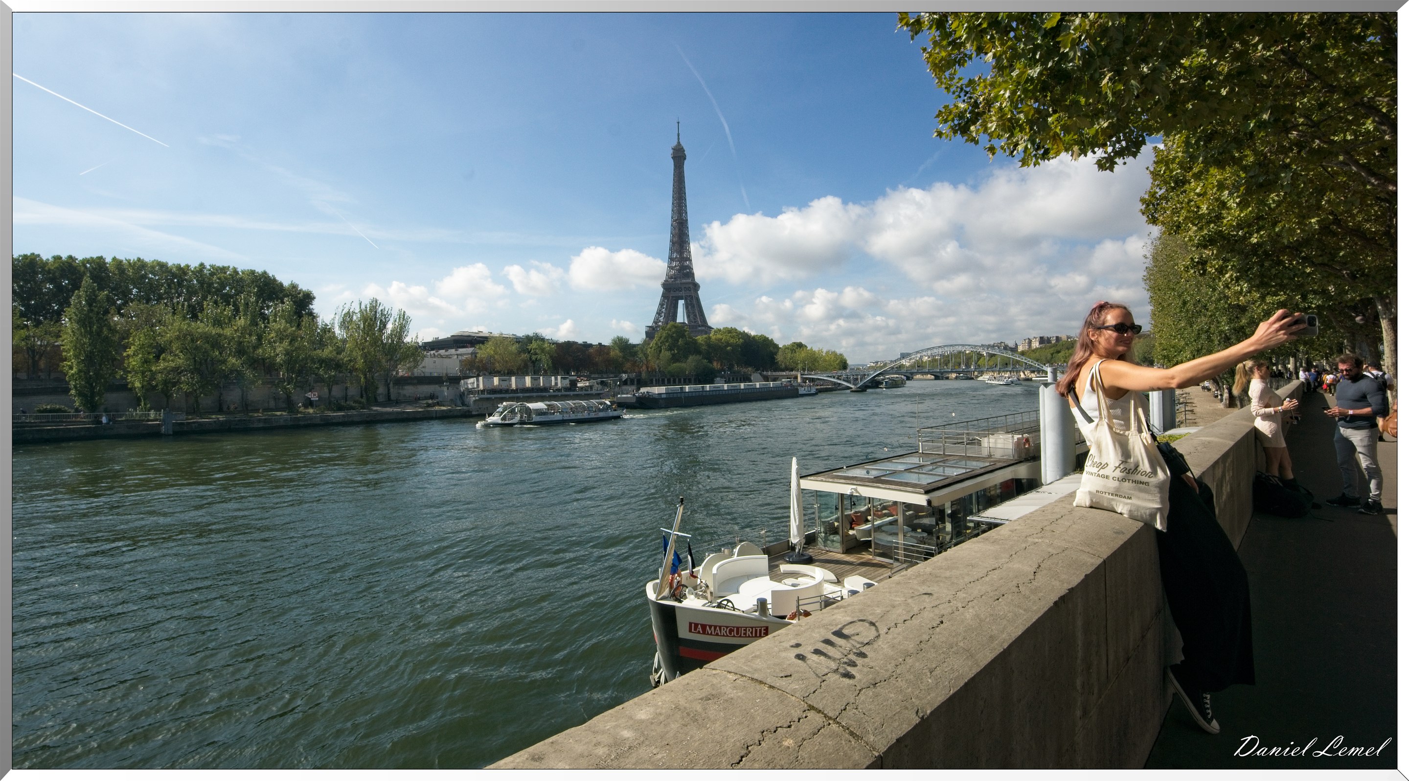 La passerelle Debilly et la Tour Eiffel