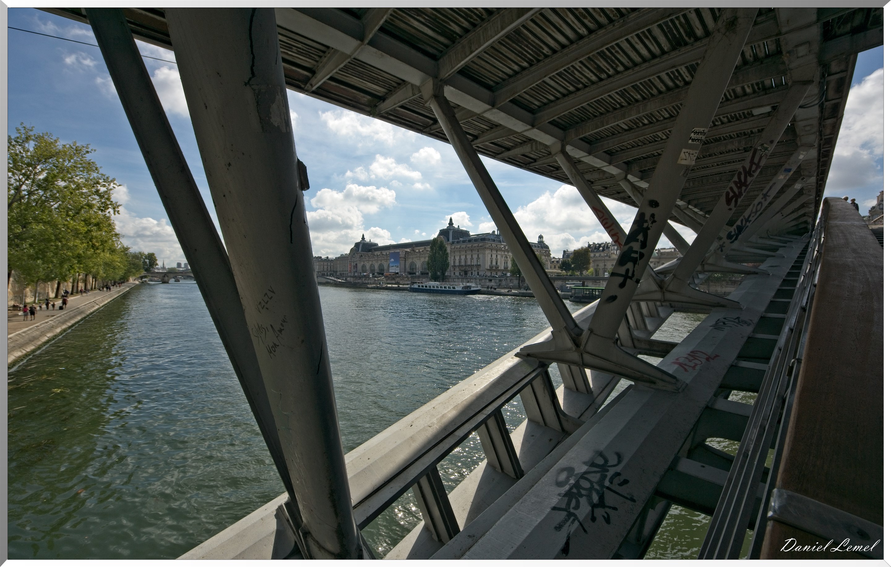 La passerelle Léopold-Sédar-Senghor