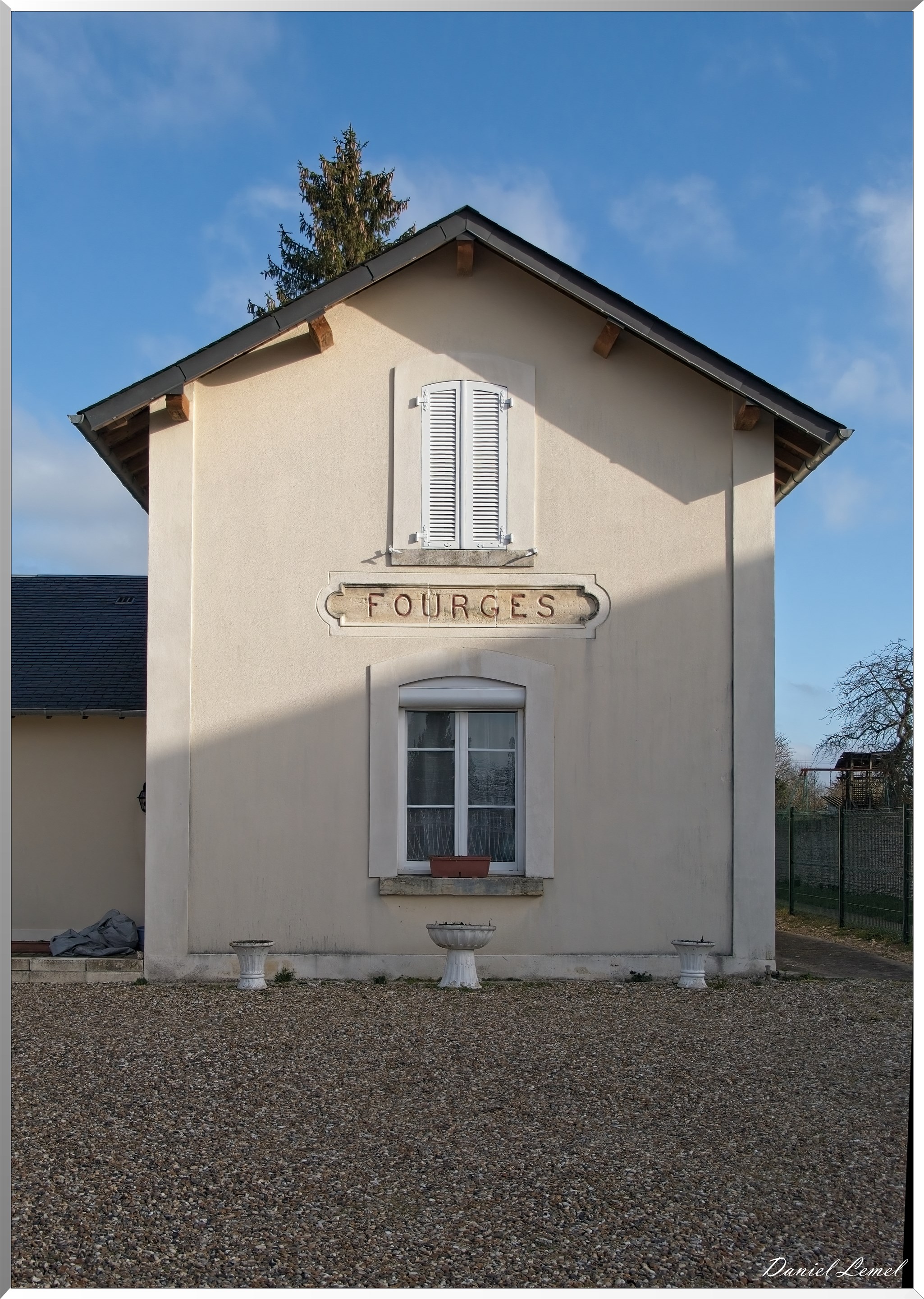 Fourges