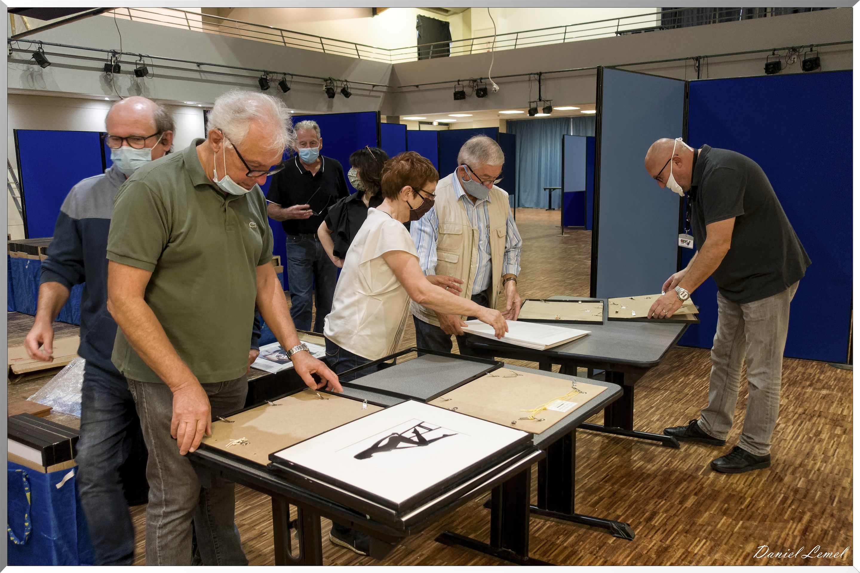 Encadrement des photos des juges