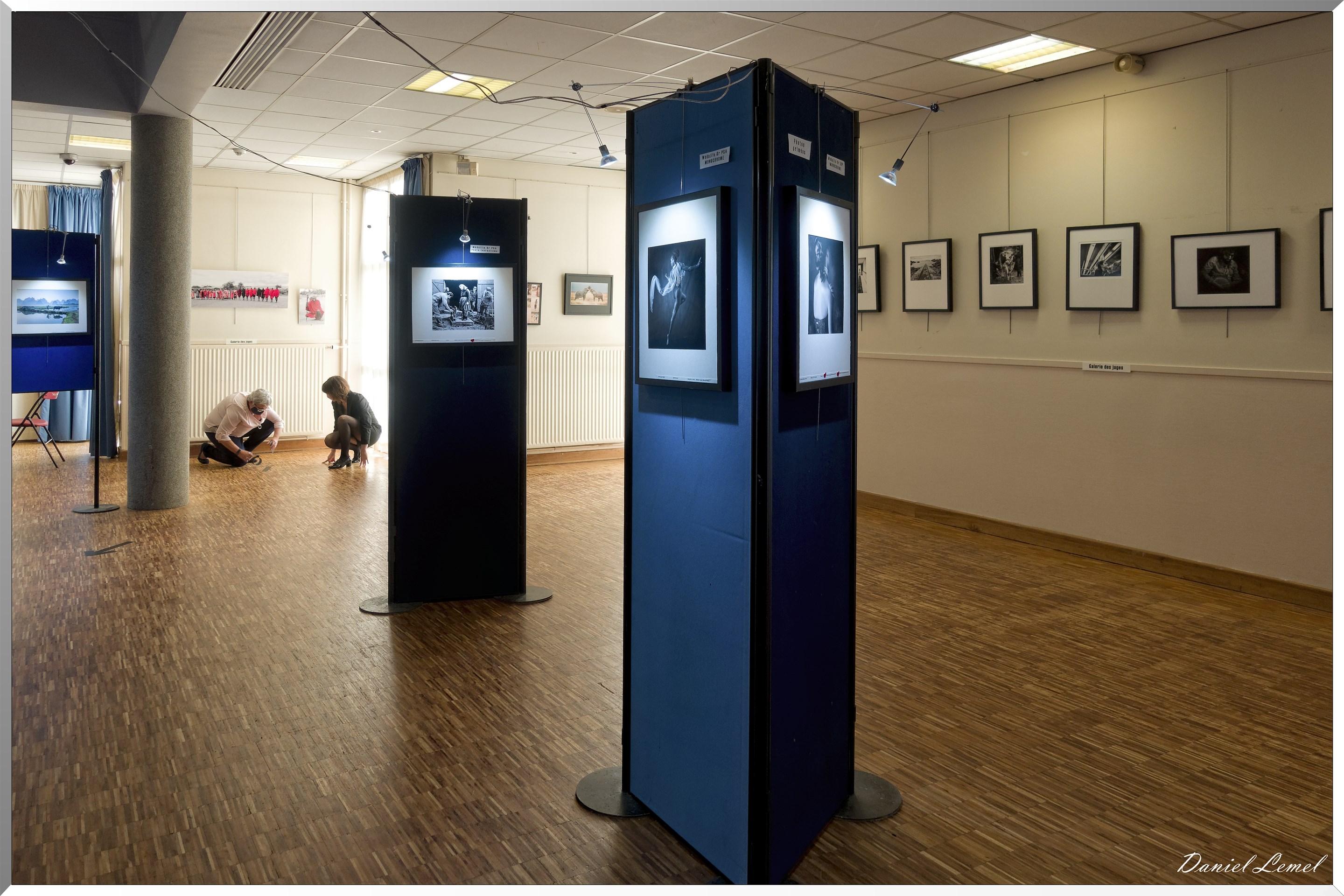 Flêches autocolantes du sens de circulation (Covid oblige)