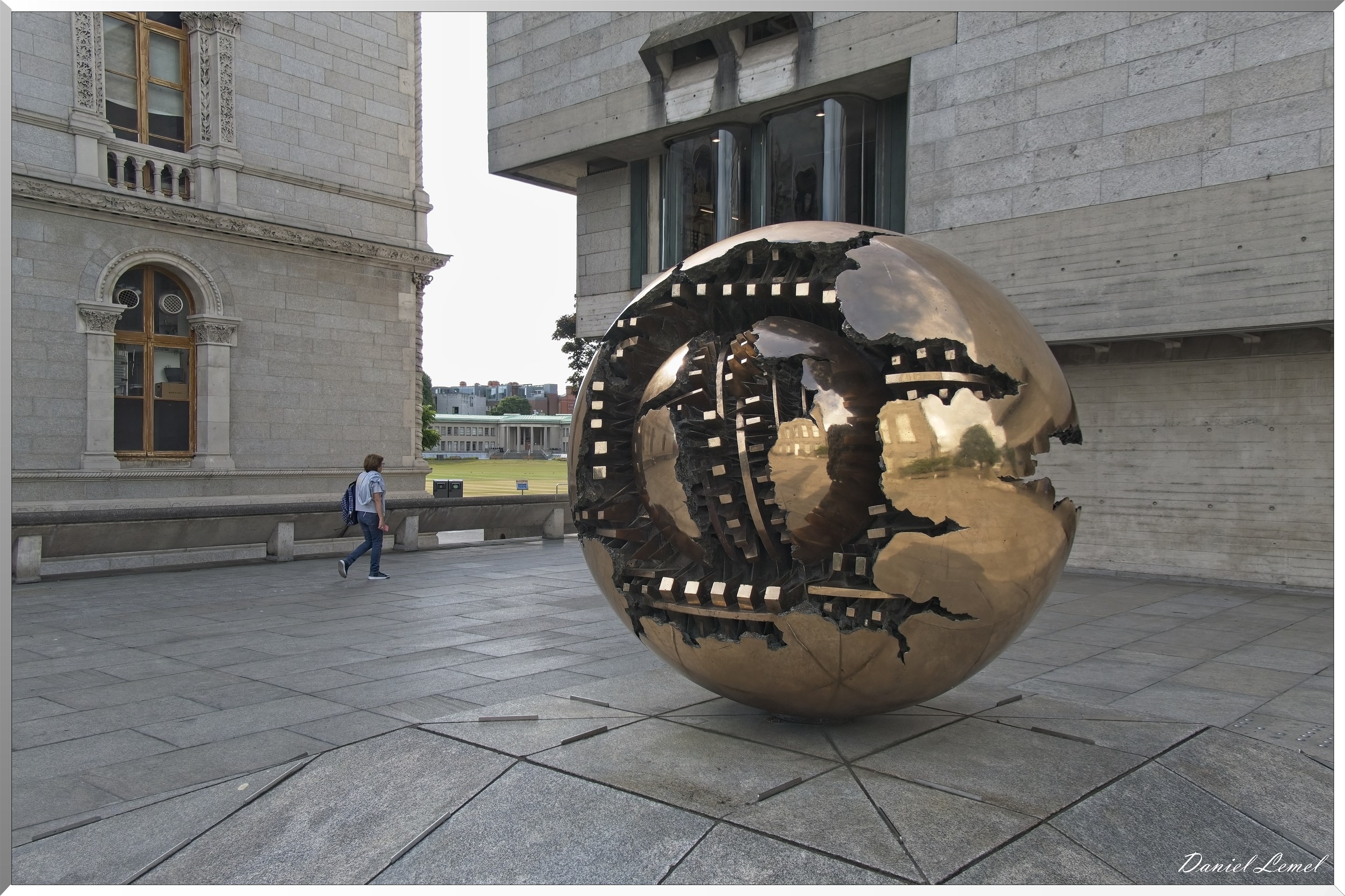 Sphere with Sphere