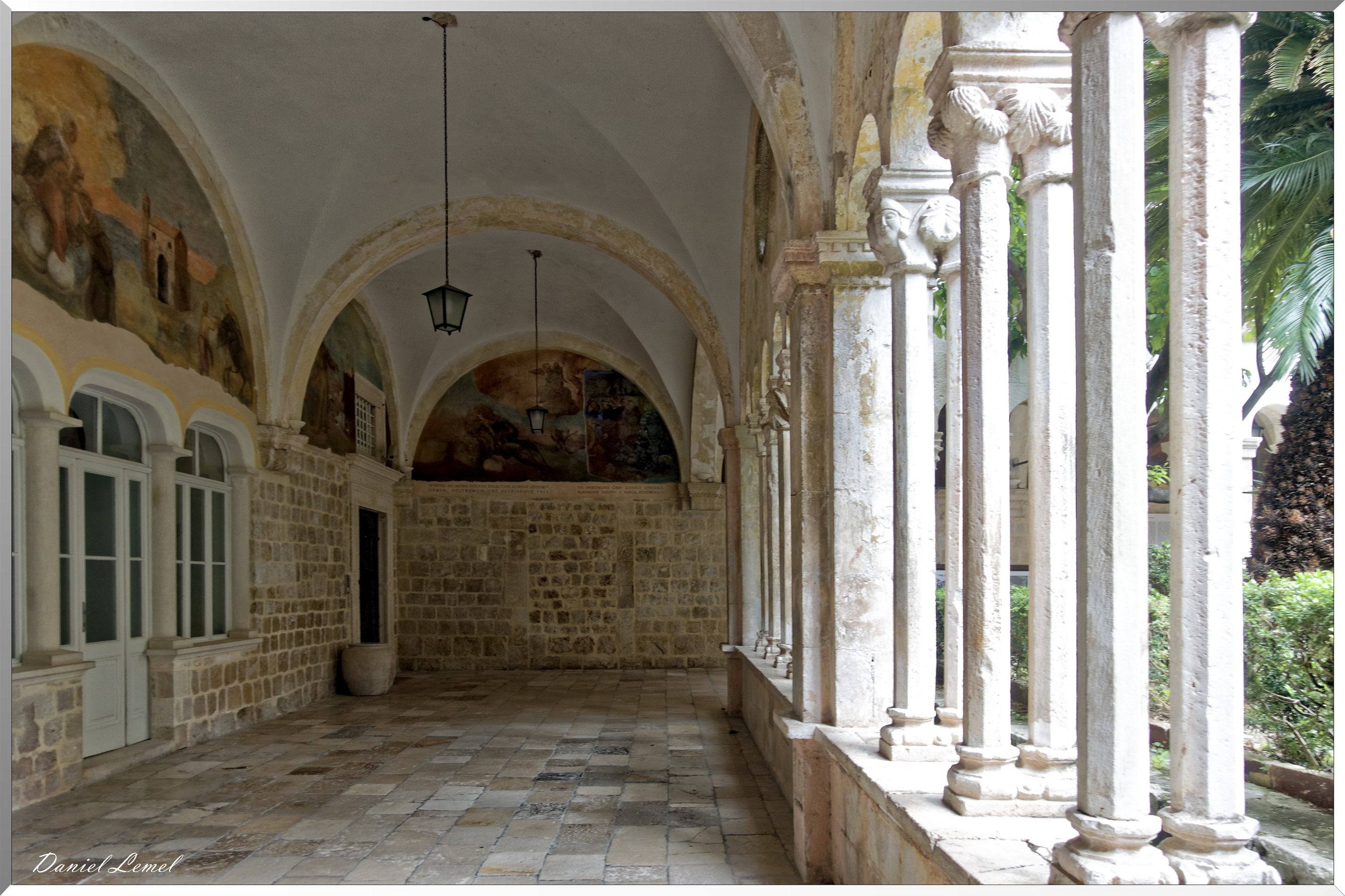 Monastère franciscain de frères mineurs - Cloitre