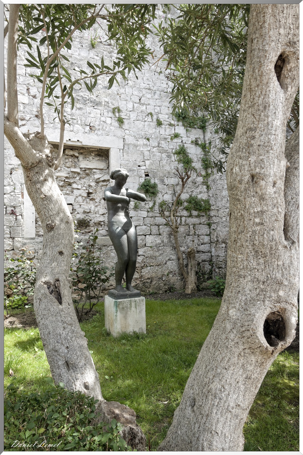Statue en bronze
