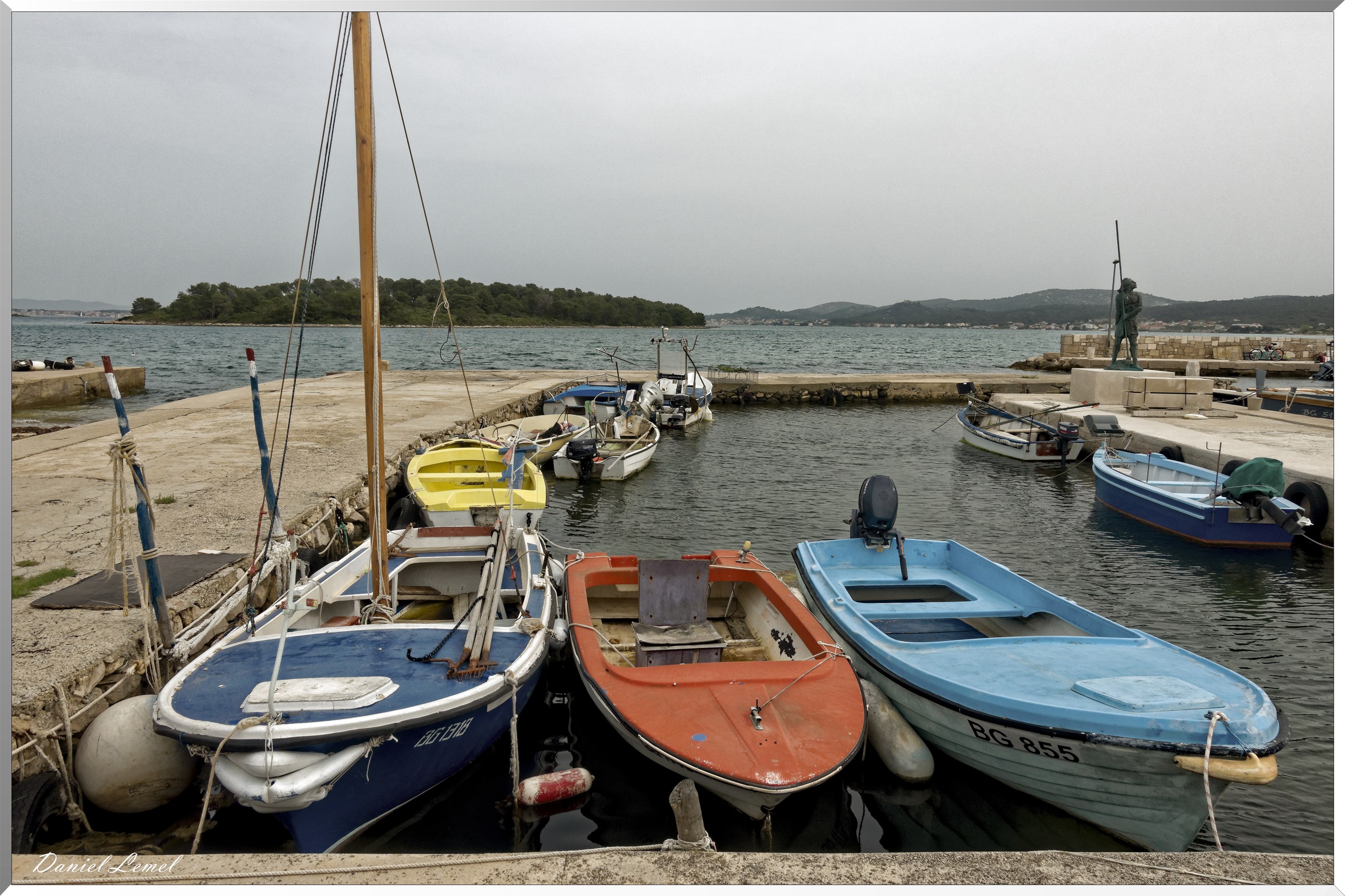 Barques