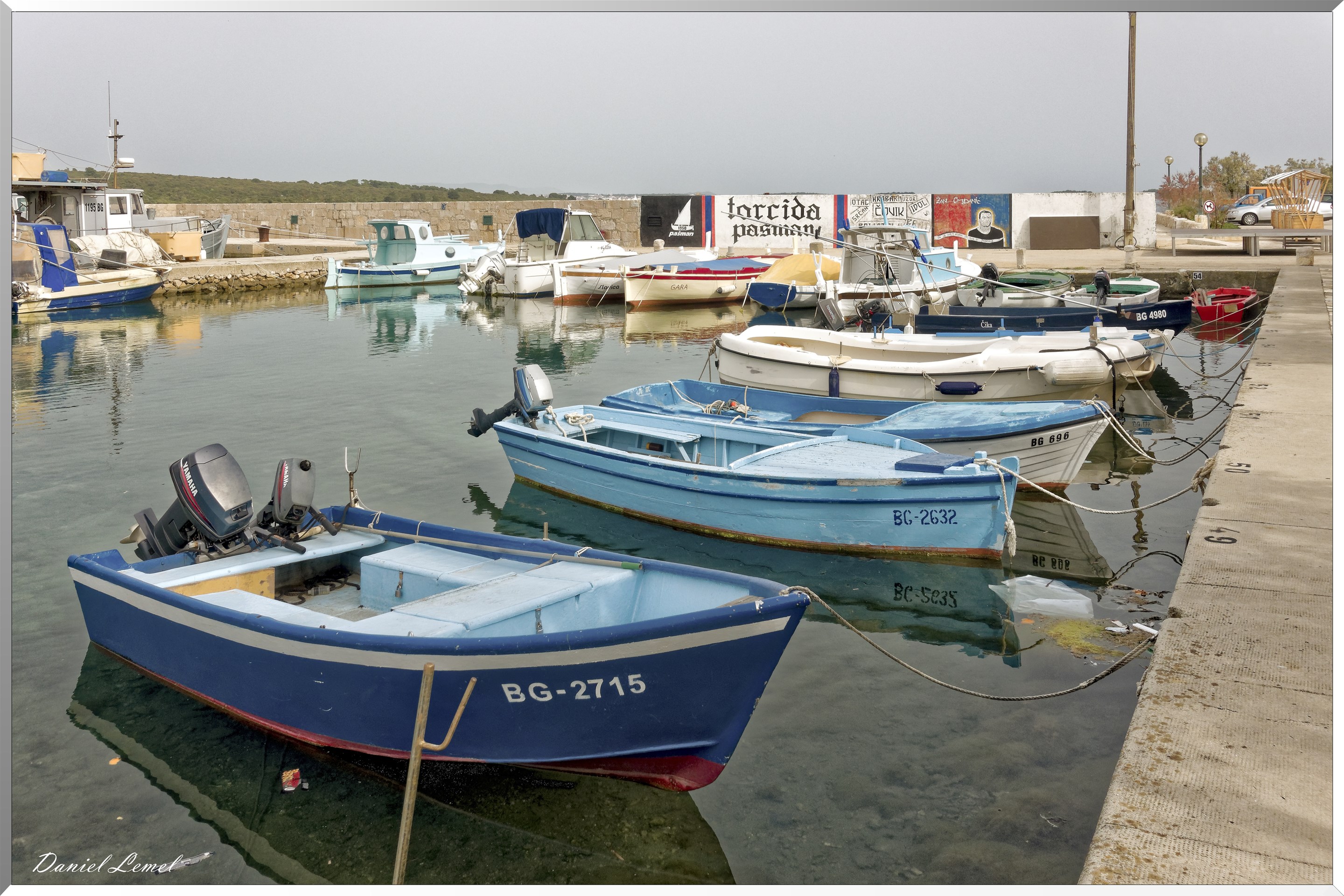 Barques