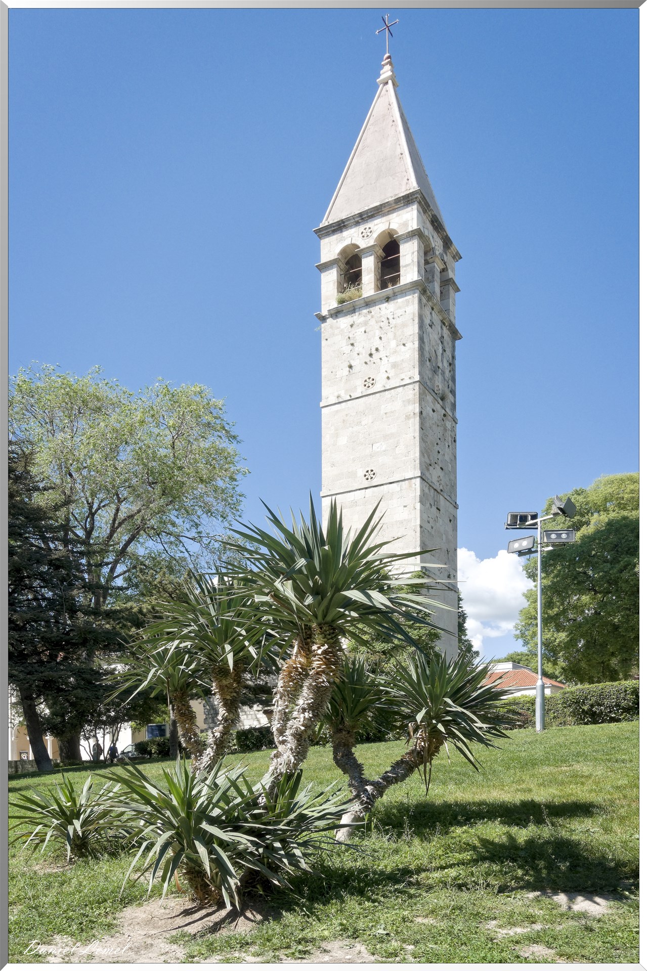 Tour au bord du palais de Dioclétien