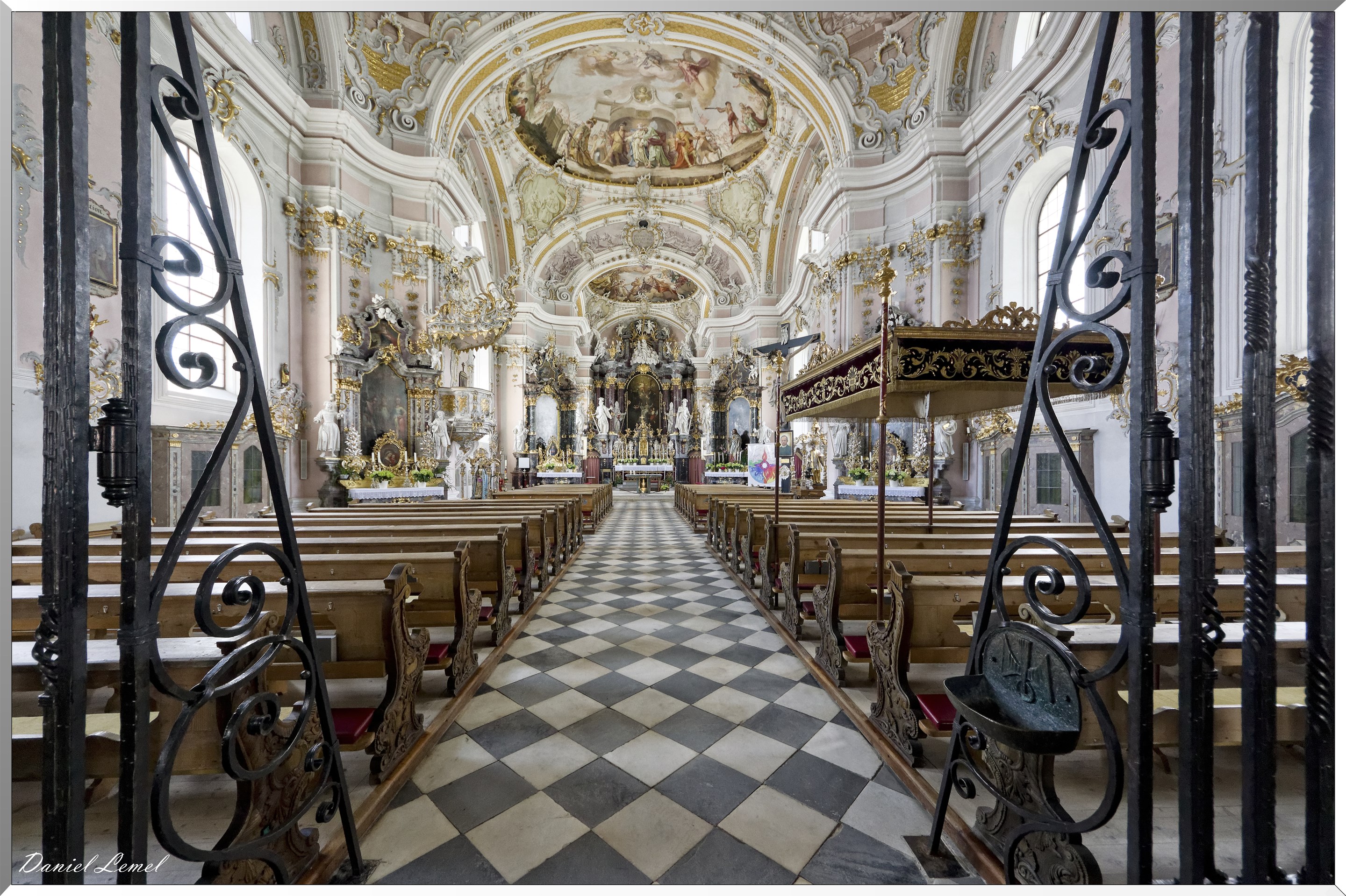 Intérieur de l'église