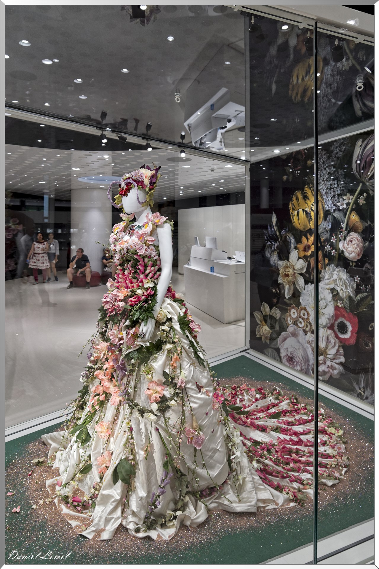 SWAROVSKI CRYSTAL WORLDS STORE