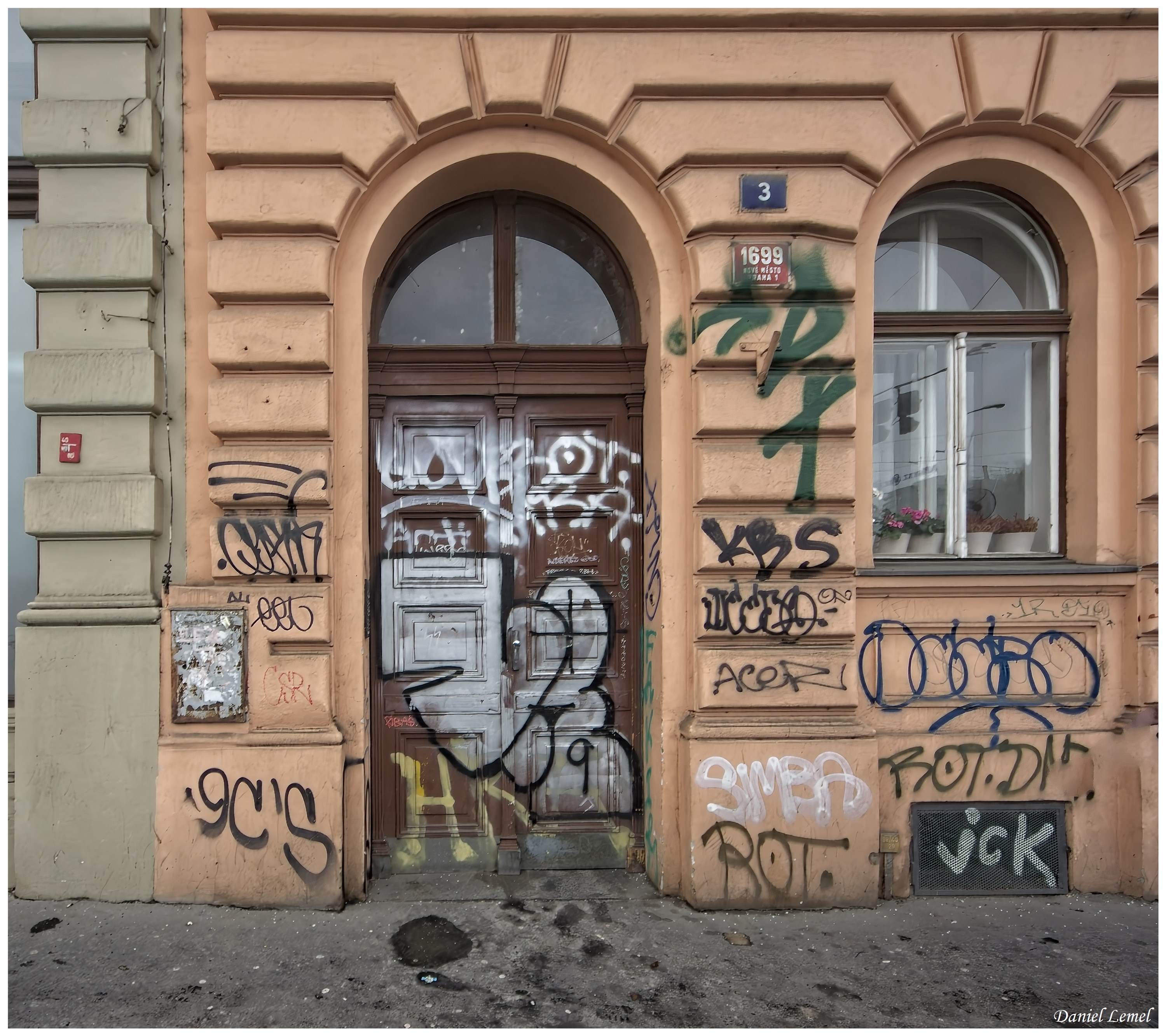  DSC3903W