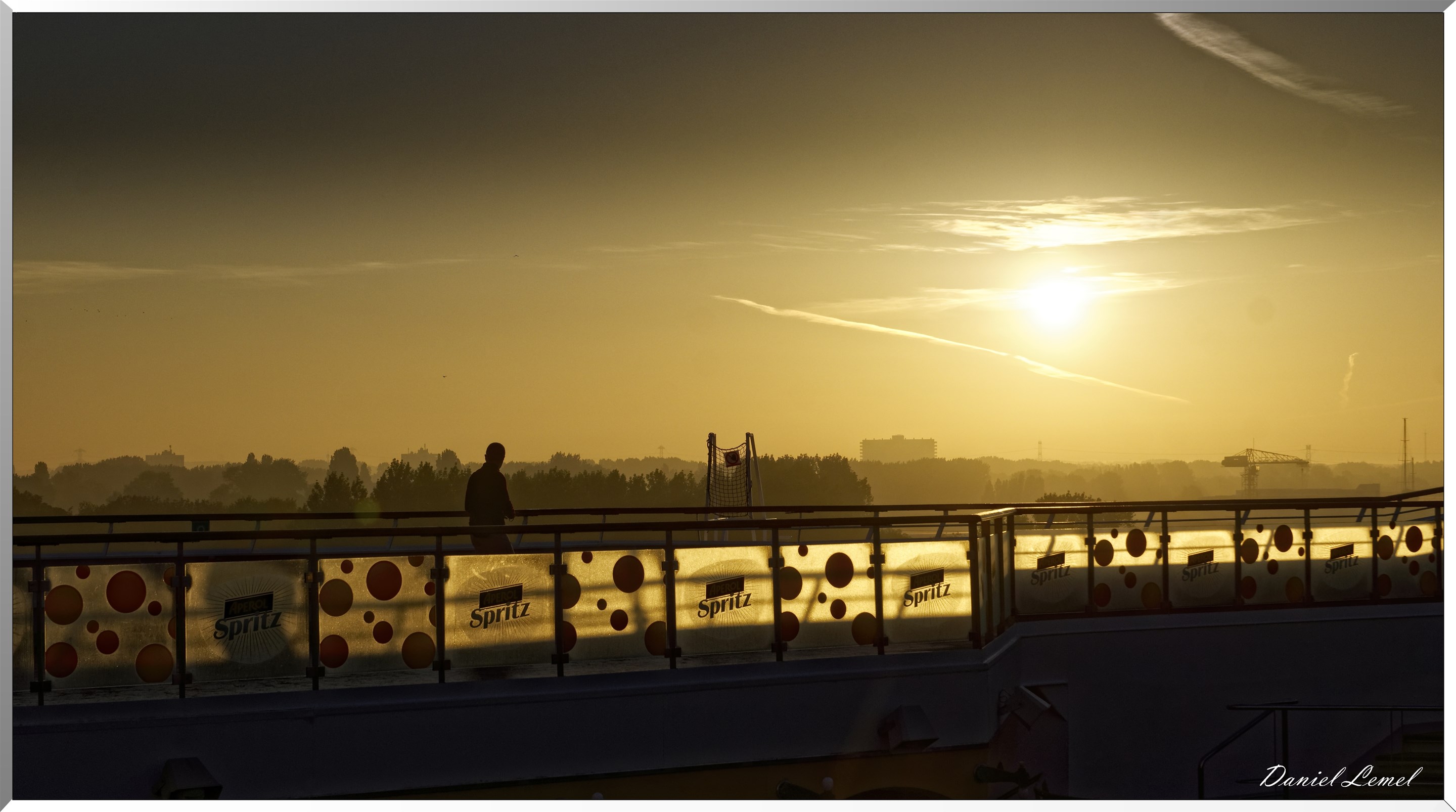 Lever de soleil sur le Noordzeekannal